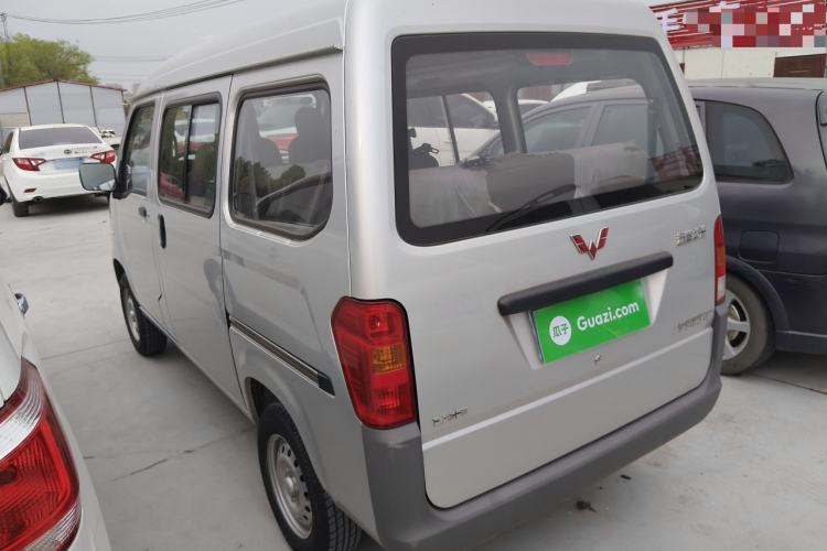 Used Wuling Zhiguang 2015 1.2L Practical LS-I Model Exterior 2