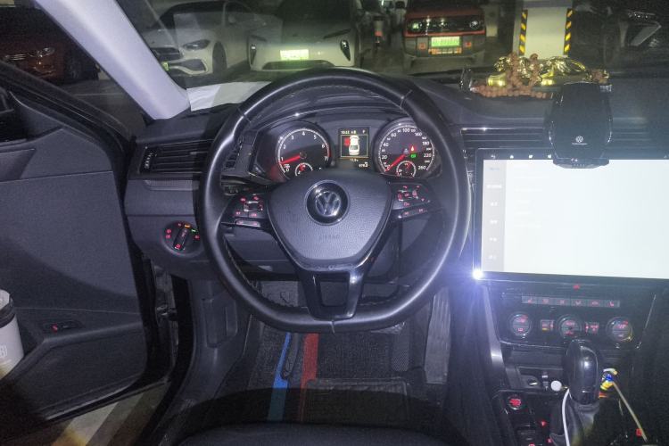 Used Volkswagen Passat 2017 330TSI DSG Prestige Edition Steering Wheel