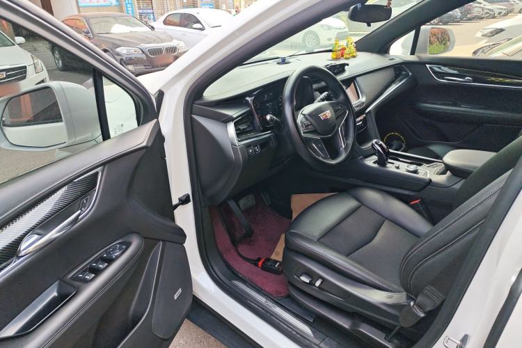 Used Cadillac XT5 2021 2.0T Two-Wheel Drive Luxury Version Driver Seat