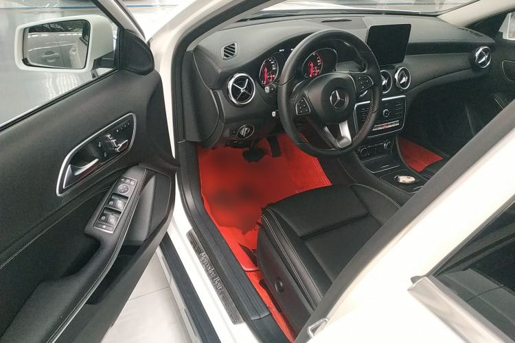 Used Mercedes-Benz GLA 2018 GLA 200 Fashion Model