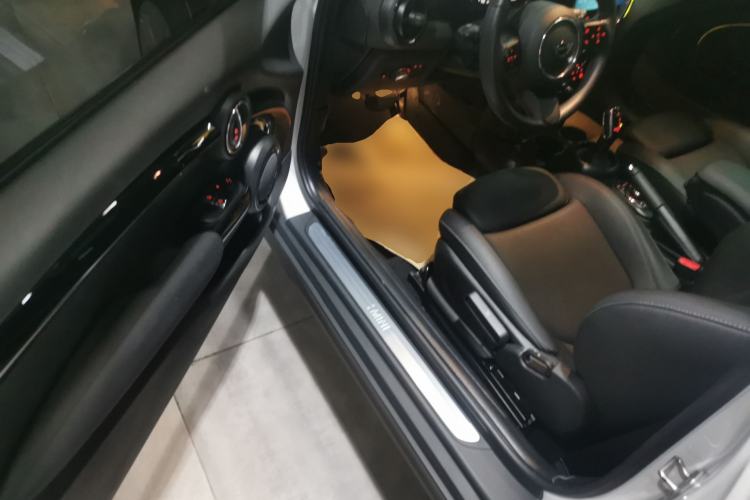 Used MINI MINI 2023 Updated 1.5T COOPER Artist