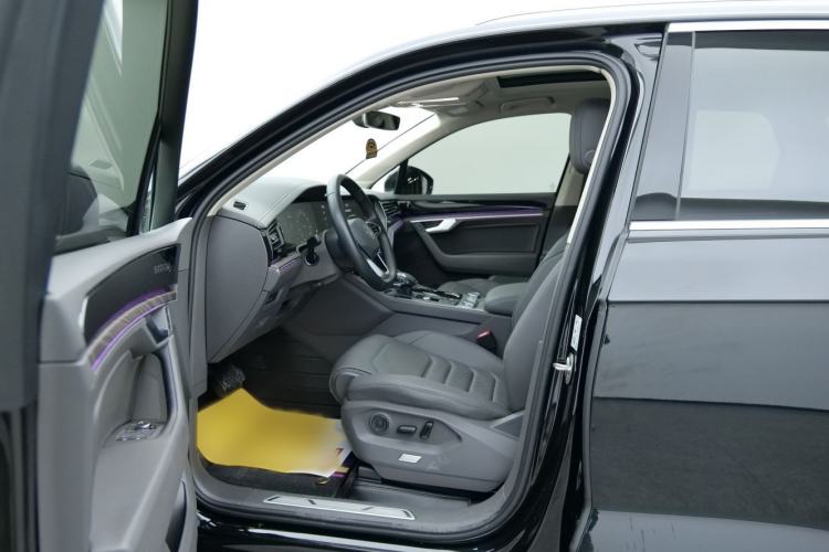 Used Volkswagen Touareg 2023 3.0 TSI Prestige Edition Classic Sport Package