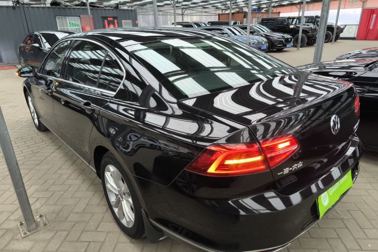 Used Volkswagen Magotan 2018 330TSI DSG Luxury Model
