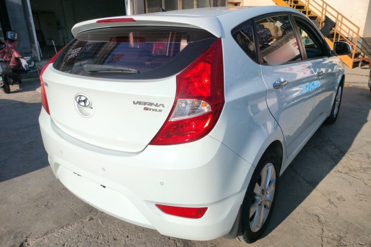 Used Hyundai Verna Ray 2014 1.6L Automatic TOP Rear Right 45 Deg