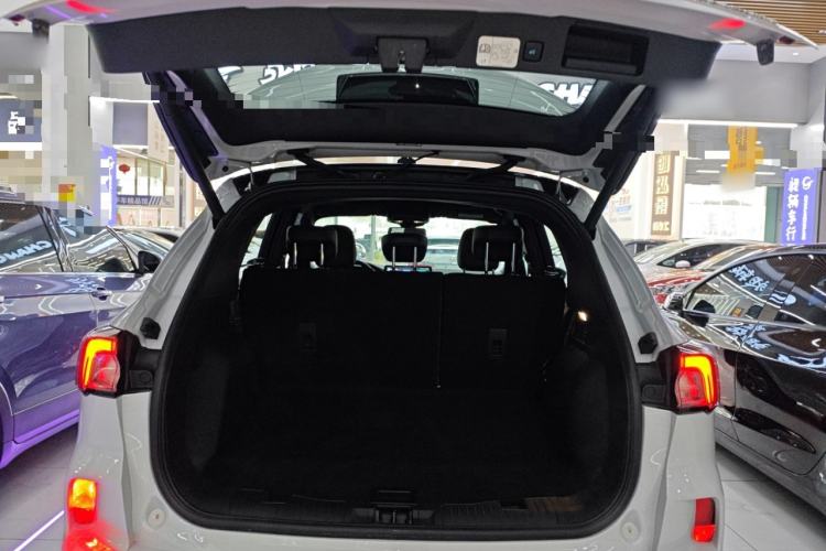 Used Ford Escape 2024 EcoBoost 245 Four-Wheel Drive ST-Line Pro Trim