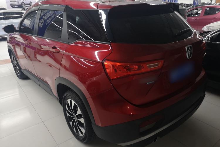 Used Baojun 530 2020 1.5T CVT Prestige Connected Version 7 Seats Exterior 2