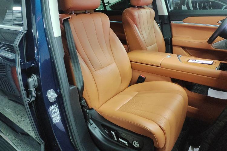 Used Wey Lanshan 2025 Four-Wheel Drive Max
