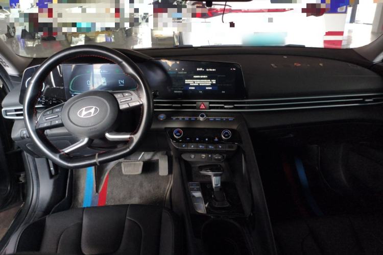 Used Hyundai Elantra 2023 1.5L CVT LUX Prestige Edition