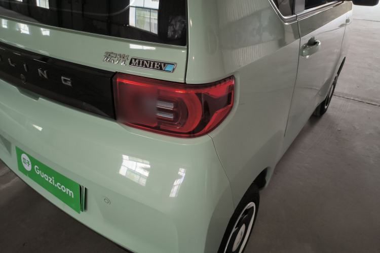 Used Wuling Hongguang MINIEV 2021 Macaron Fashion Model Lithium Iron Phosphate Right Rear Taillight