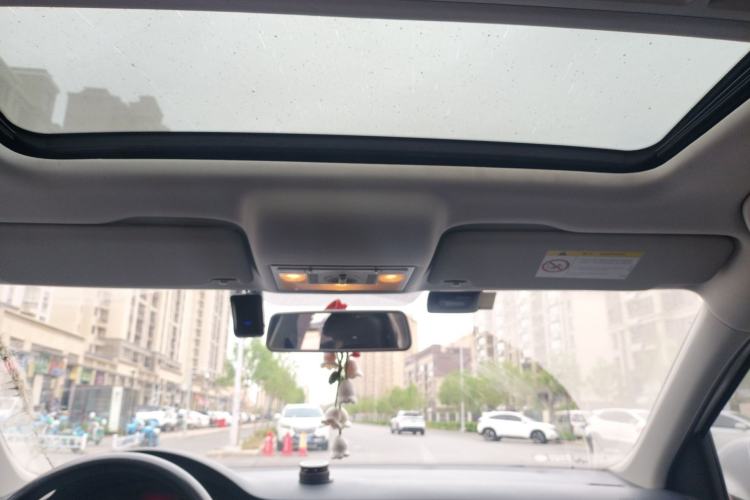 Used Volkswagen Santana 2015 1.6L Manual Comfort Edition