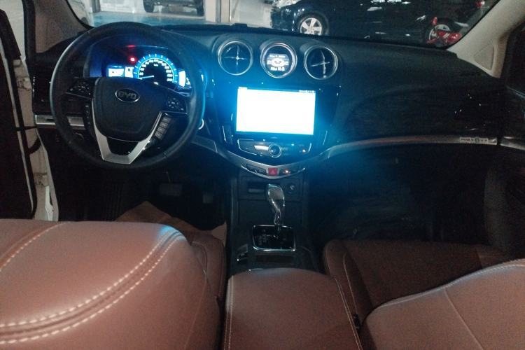 Used BYD S7 2017 2.0T Automatic Prestige Edition