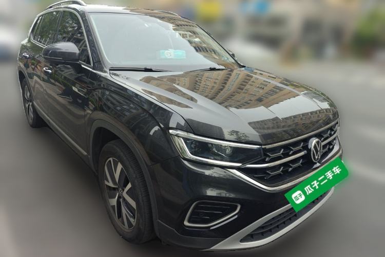 Used Volkswagen Tayron 2024 300TSI Two-Wheel-Drive Luxury Plus Advanced Version Front Right 45 Deg