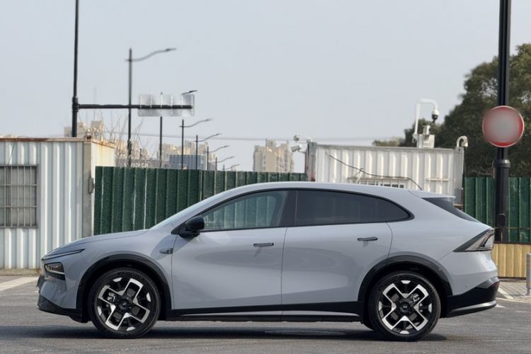 Used XPeng G7 2025 Model—702 Ultra Long Range Exterior 8