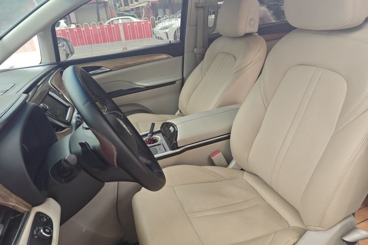 Used Buick GL8 2017 ES 28T Comfort Model China V Standard