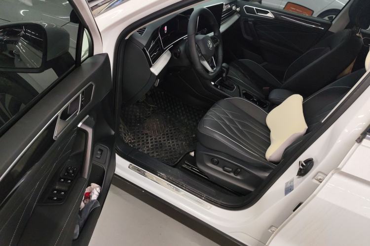 Used Volkswagen Tiguan L 2024 330TSI Automatic Two-Wheel Drive Smart Edition Driver Seat