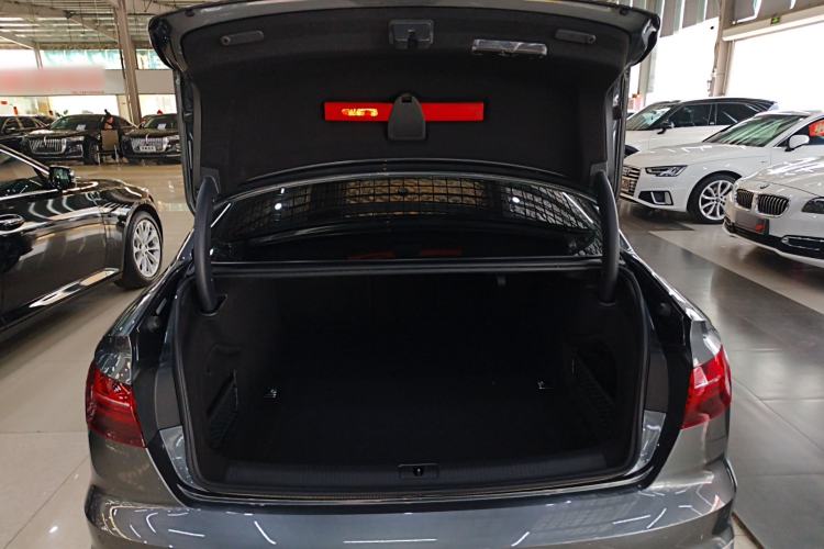 Used Audi A4L 2020 40 TFSI Luxury Dynamic Model
