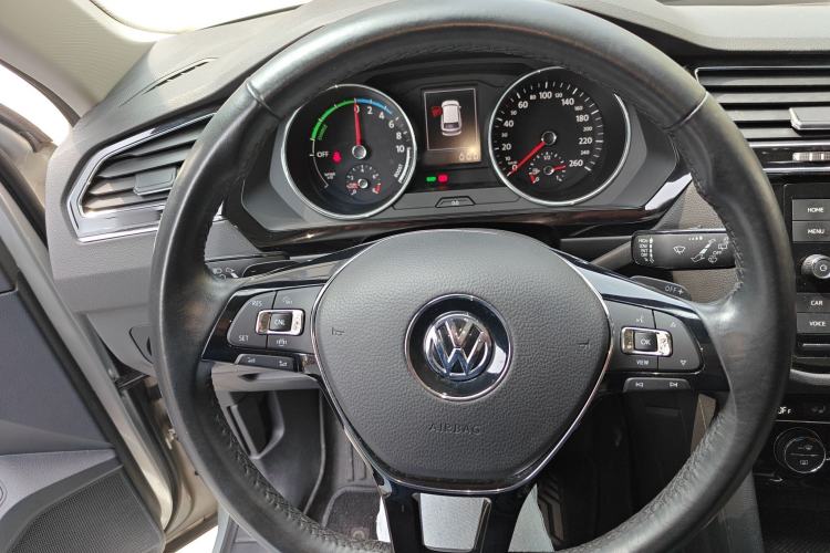 Used Volkswagen Tiguan L New Energy 2019 430 PHEV Hybrid Luxury Edition Steering Wheel