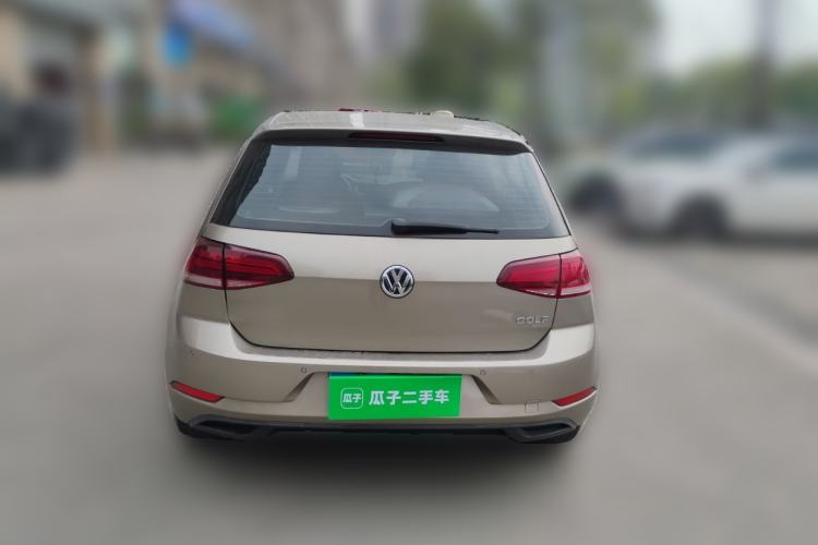 Used Volkswagen Golf 2018 1.6L Automatic Fashion Model