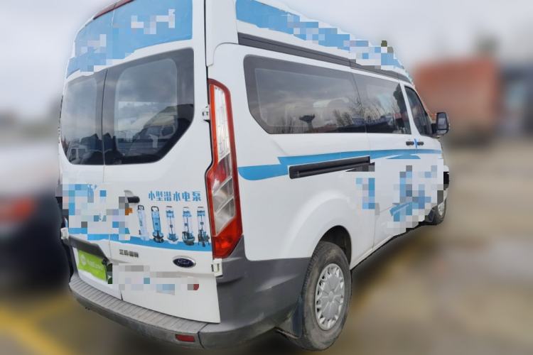 Used Ford Transit 2017 2.0T Diesel Multi-Purpose Commercial Vehicle Mid-Drive Mid-Roof China IV Standard
