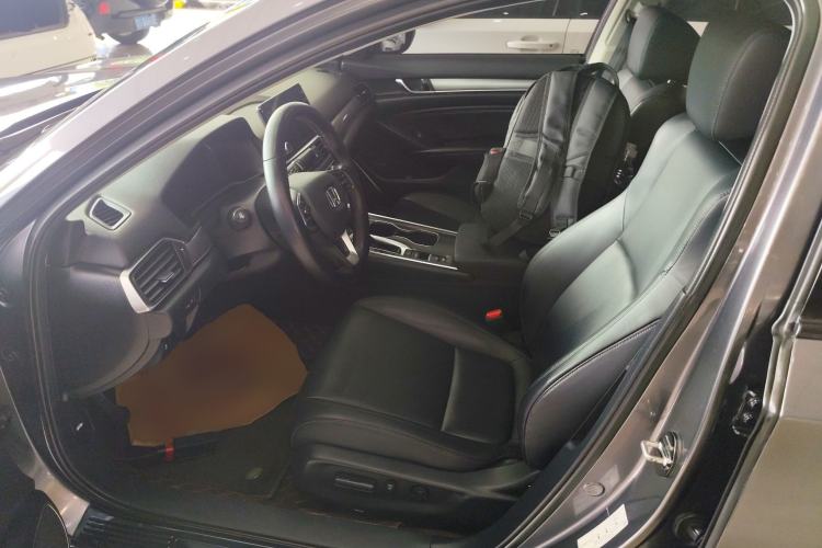 Used Honda Accord 2018 260TURBO Prestige Edition China VI Left Front Seat