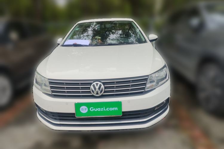 Used Volkswagen Lavida 2015 1.6L Automatic Comfort Edition Front