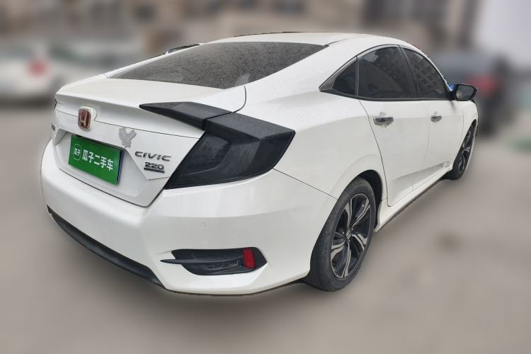 Used Honda Civic 2016 220TURBO CVT Prestige Edition
