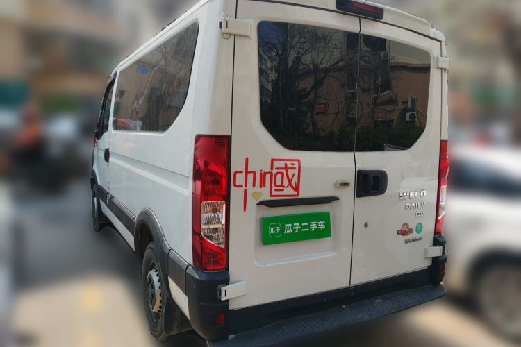 Used Iveco Eurocargo 2021 2.0T Manual Super-Rui Short Wheelbase Low-Roof Side-Hinged Door F1A
