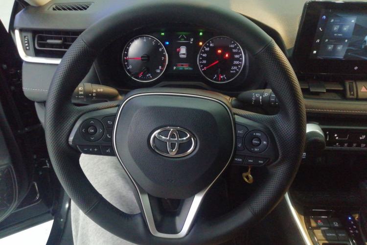 Used Toyota RAV4 2024 2.0L CVT Two-Wheel Drive Urban Edition
