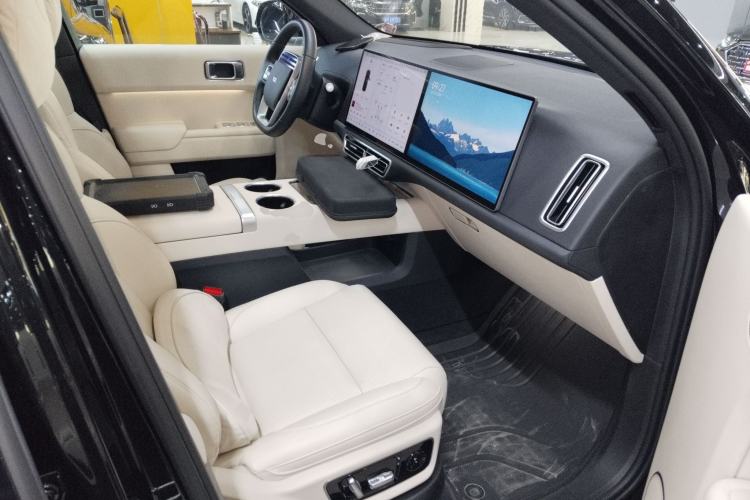 Used Li Auto L7 2024 Ultra Model
