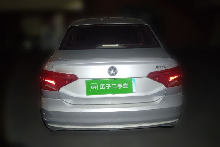 Used Volkswagen Jetta 2017 1.4L Manual Fashion Edition
