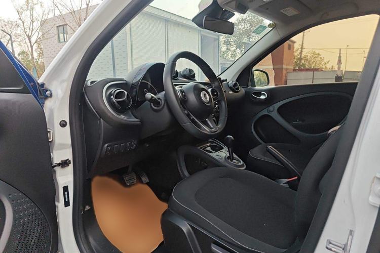 Used smart forfour 2016 1.0L 52 kW Passion Edition