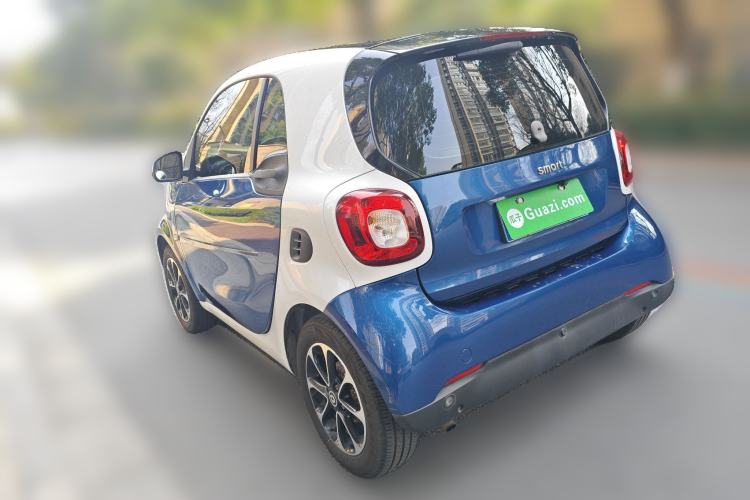Used smart fortwo 2015 1.0L 52 kW Hardtop Passion Edition
