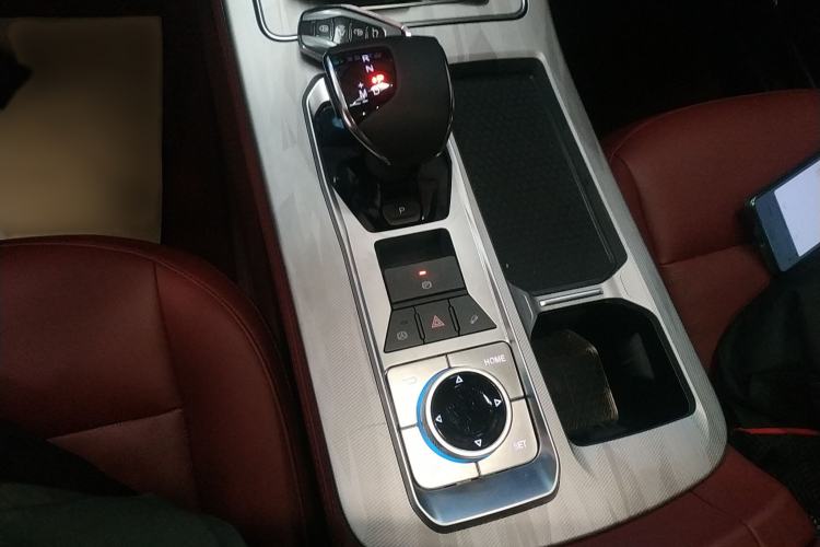 Used JETOUR X70 PRO 2023 1.5T DCT Comfort Edition 5 Seats
