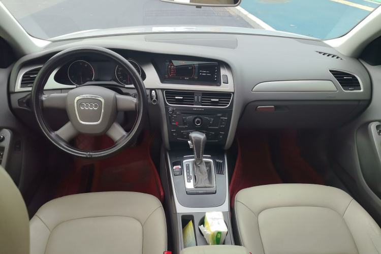 Used Audi A4L 2012 1.8 TFSI Automatic Comfort Model
