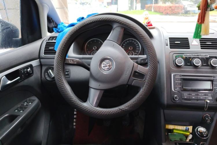 Used Volkswagen Touran 2013 1.4T Manual Comfort Edition 5-Seater Steering Wheel