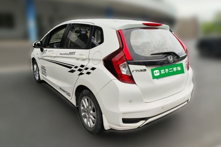 Used Honda Fit 2018 1.5L CVT Comfort Sunroof Version Rear Left 45 Deg