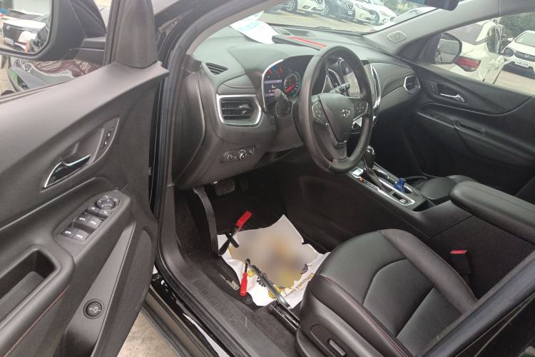 Used Chevrolet Equinox 2019 Redline 550T Automatic All-Wheel-Drive RS Model China VI Standard