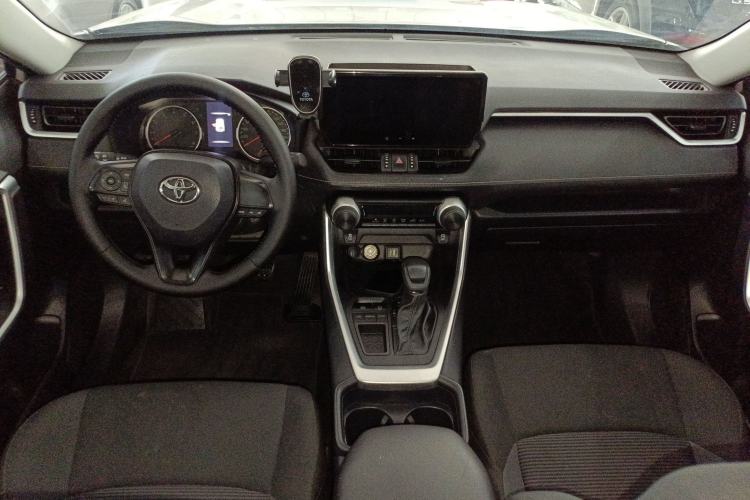 Used Toyota Wildlander 2023 2.0L CVT Two-Wheel Drive Leading Edition Center Console