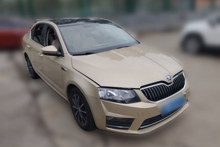 Used Skoda Octavia 2016 1.6L Automatic Smart Drive Edition Front Right 45 Deg