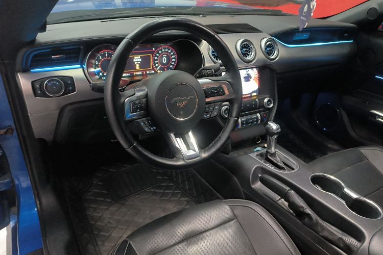 Used Ford Mustang 2020 2.3L EcoBoost Interior 2