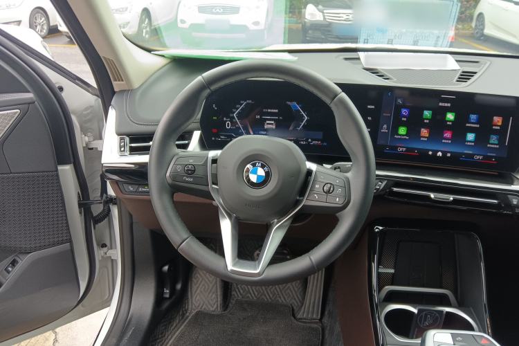 Used BMW X1 2023 sDrive25Li X Design Package Steering Wheel