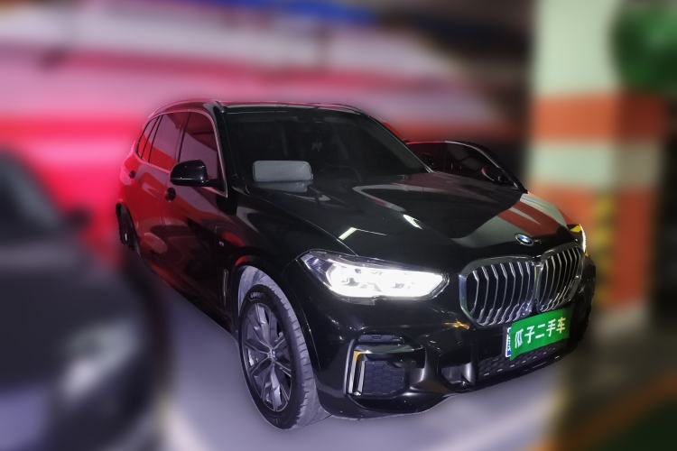 Used BMW X5 2022 xDrive 30Li Luxury M Sport Package
