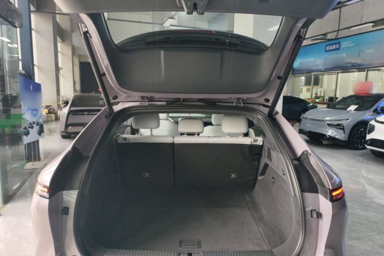 Used XPeng G6 2025 625 Long-Range Max Flagship Edition Trunk