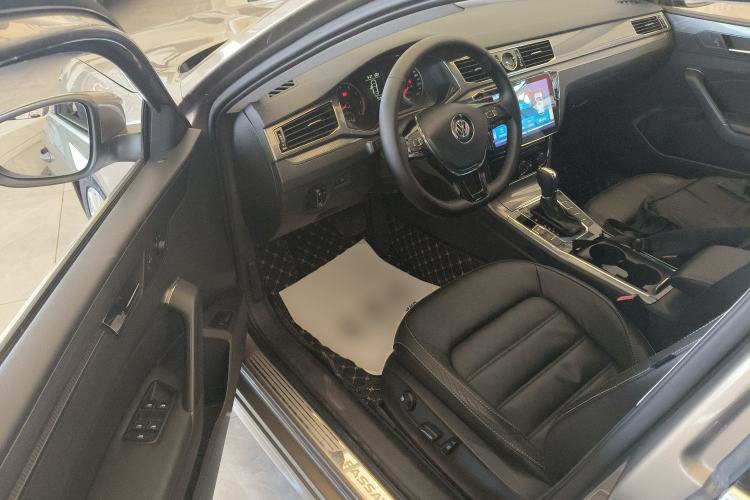 Used Volkswagen Passat 2016 280TSI DSG Prestige Edition Driver Seat