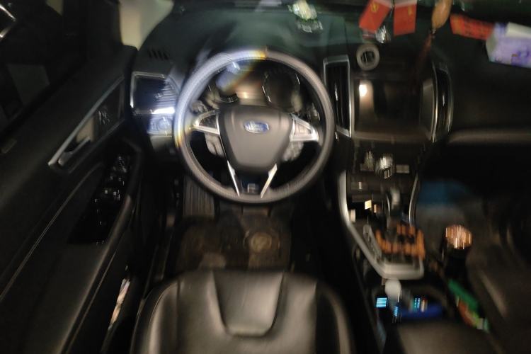 Used Ford Edge 2018 EcoBoost 245 Four-Wheel Drive Titanium 7-Seater Steering Wheel