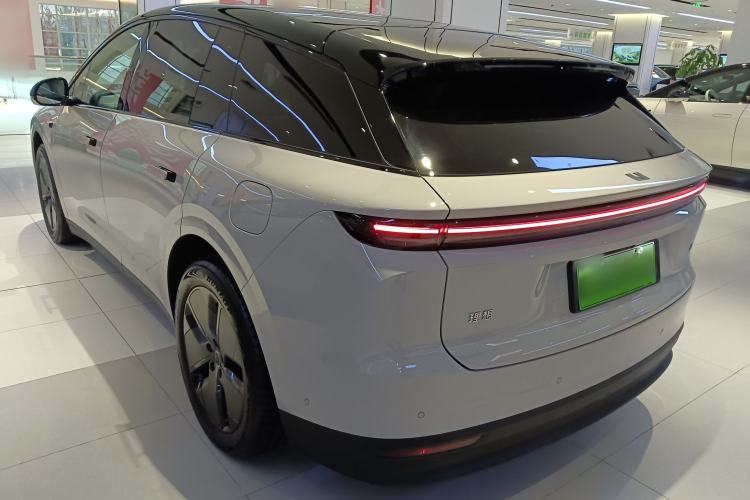 Used Li Auto i6 2025 Model Two-Wheel-Drive Standard Type Rear Left 45 Deg