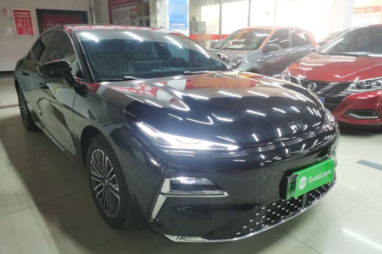 Used Geely Galaxy Galaxy 8 2025 130km EM-i Deluxe Edition
