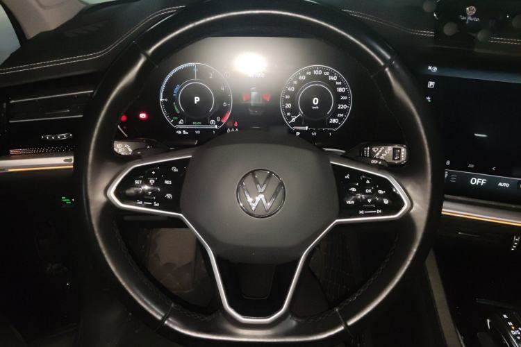 Used Volkswagen Touareg New Energy 2021 eHybrid Steering Wheel