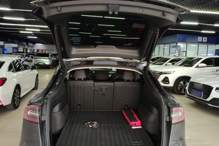 Used Tesla Model Y 2024 Rear-Wheel-Drive Version
