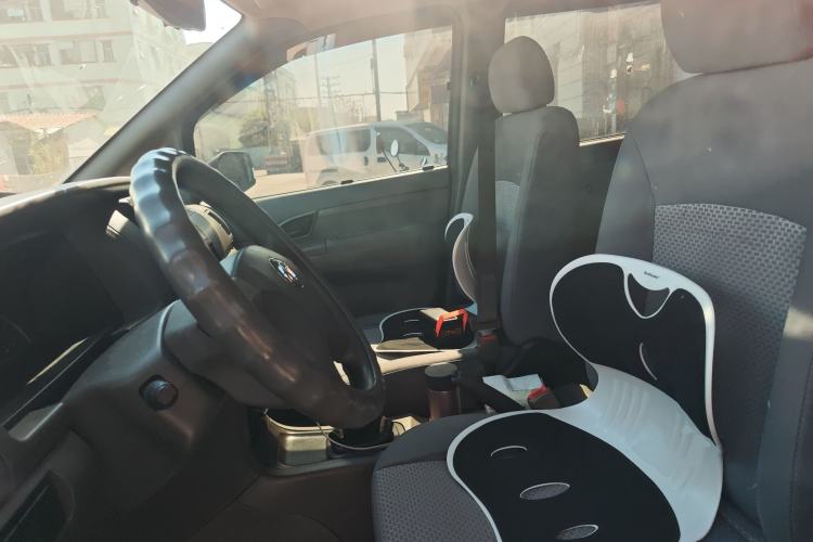 Used Dongfeng Shuaike 2013 Facelift 1.5L Manual Comfort 7-Seater China V Standard